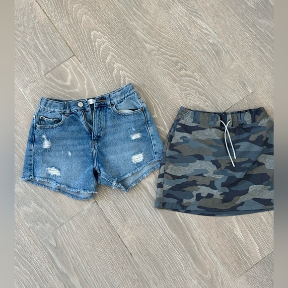 Bundle of 2 bottoms girls size 8/9 - Picture 1 of 7